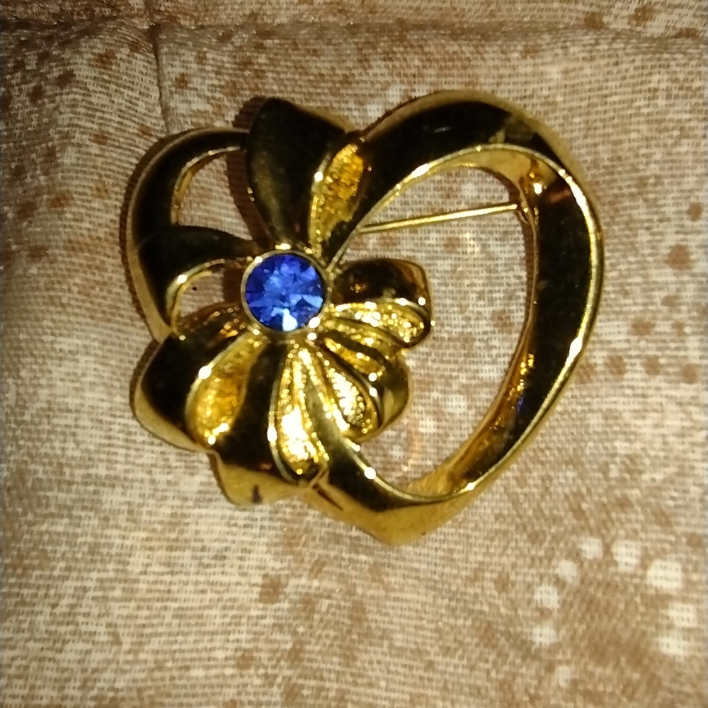Brooch